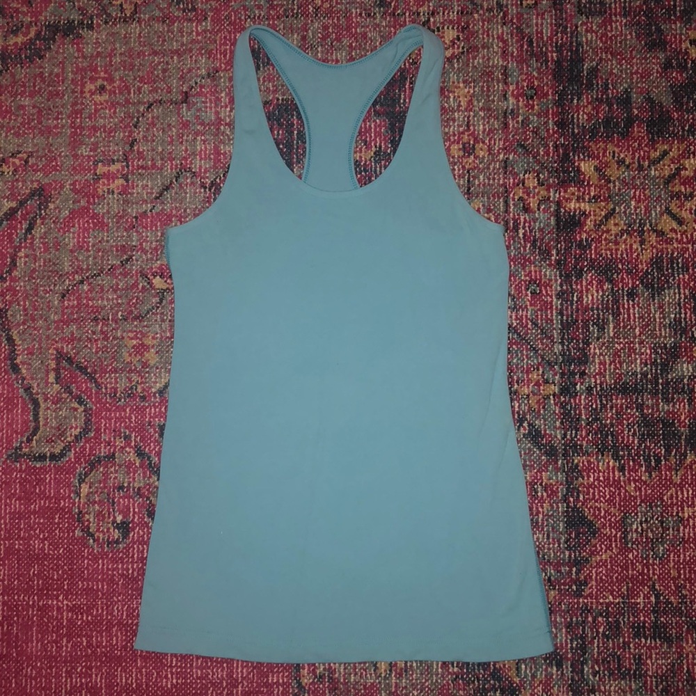 Lululemon tank